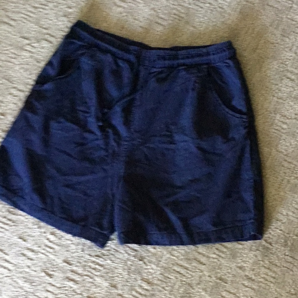 Whitefish Bay navy short w/pockets size XL